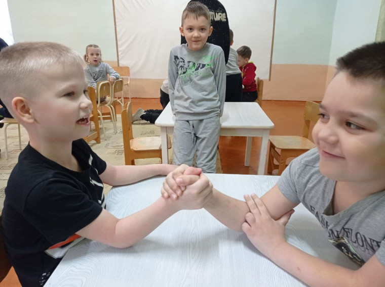 СТО ЗАТЕЙ ДЛЯ ВСЕХ ДРУЗЕЙ.